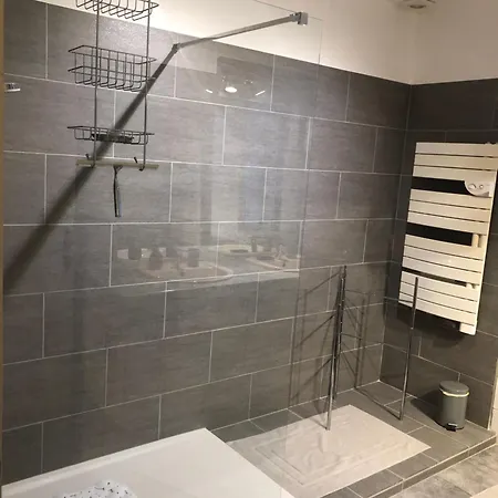 Evalou De 240 M². *