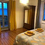 Evalou De 240 M². *