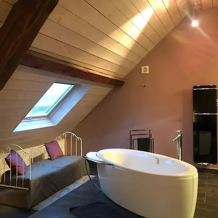 Evalou De 240 M². Villa Trevignin