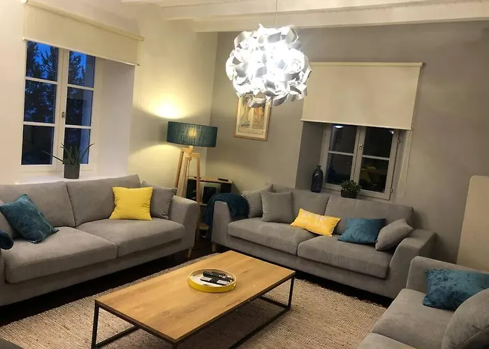 Evalou De 240 M². Villa